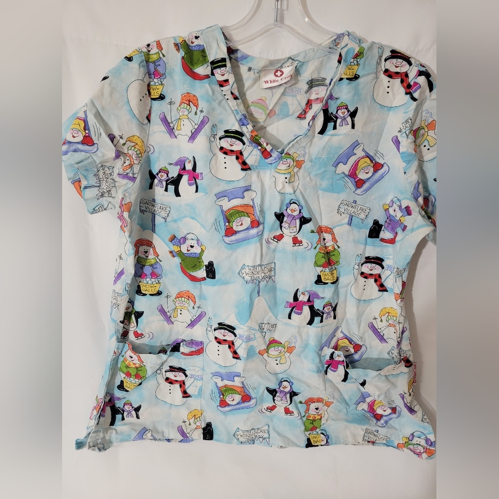 Winter Wonderland Scrub Top Size S